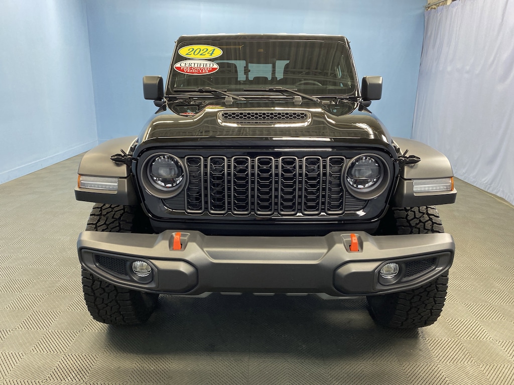 Used 2024 Jeep Gladiator Mojave Mojave 4x4