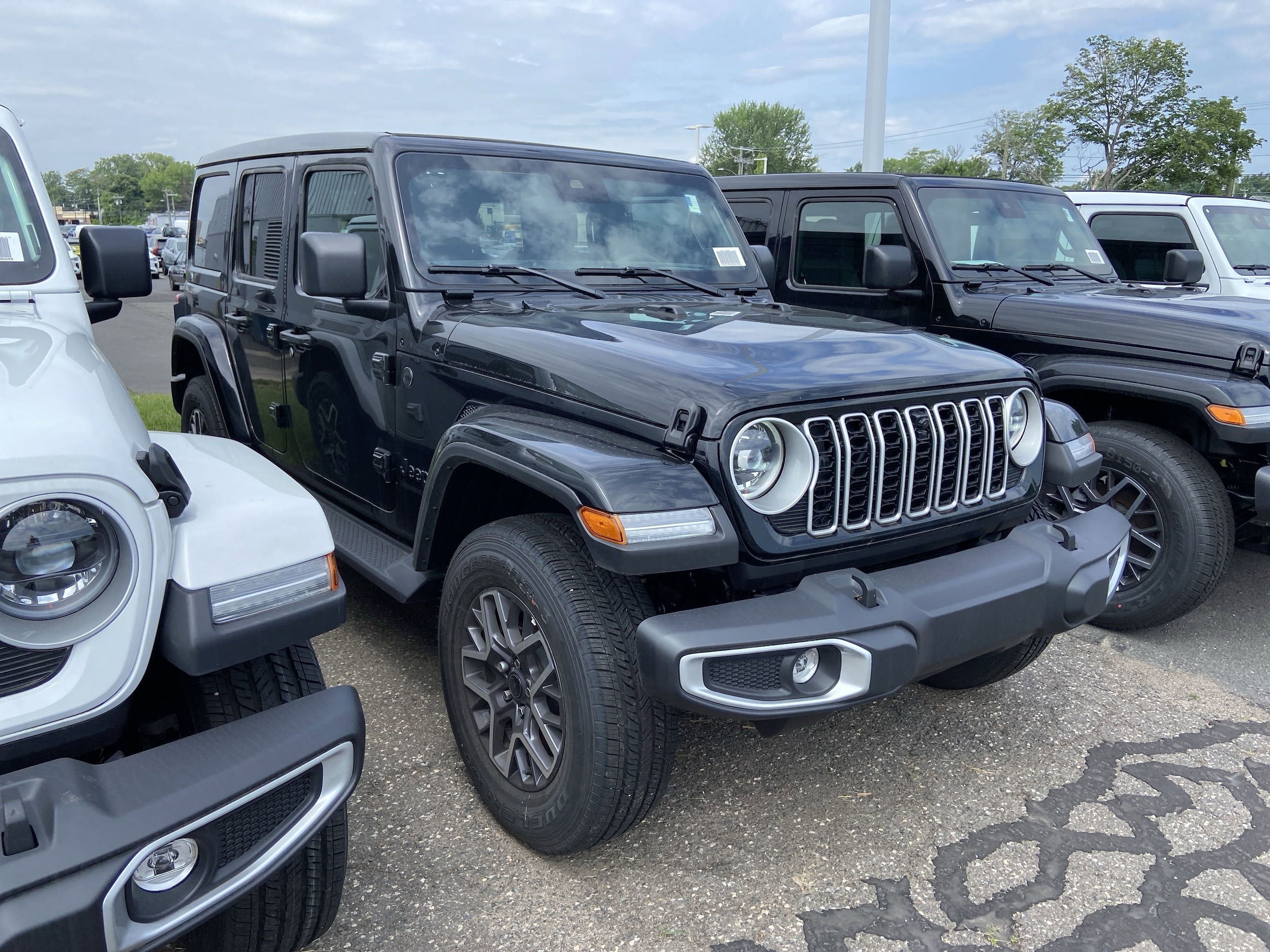 2025 Jeep Wrangler Sport Utility 