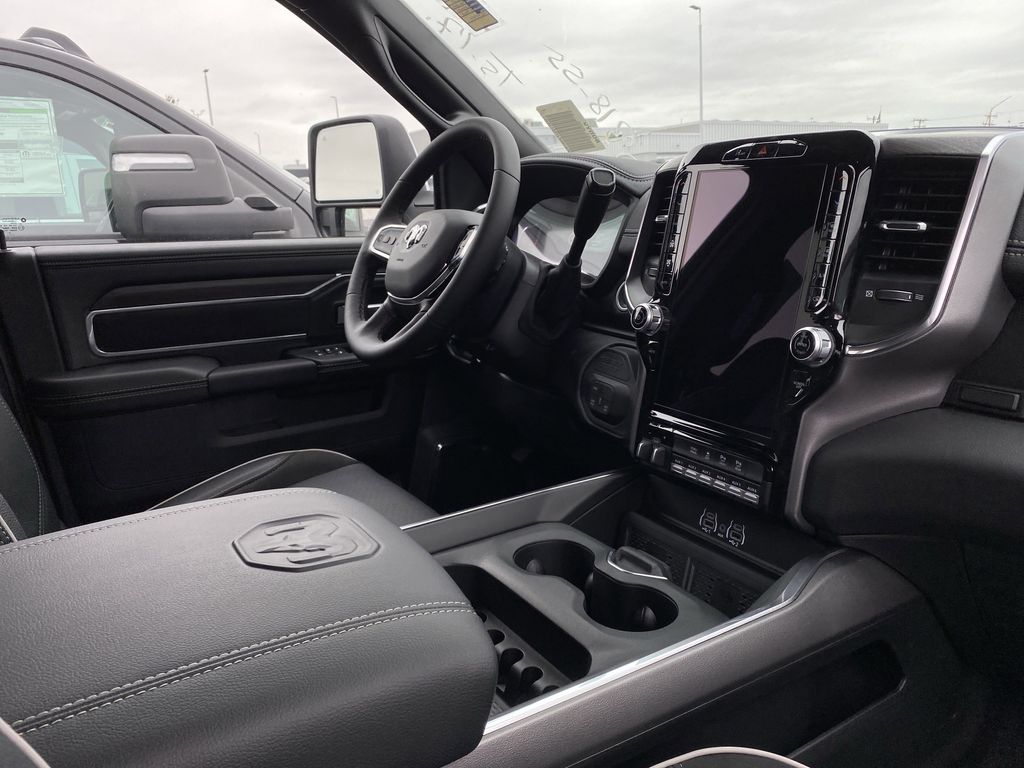 2026 RAM 2500 Laramie - Photo 10