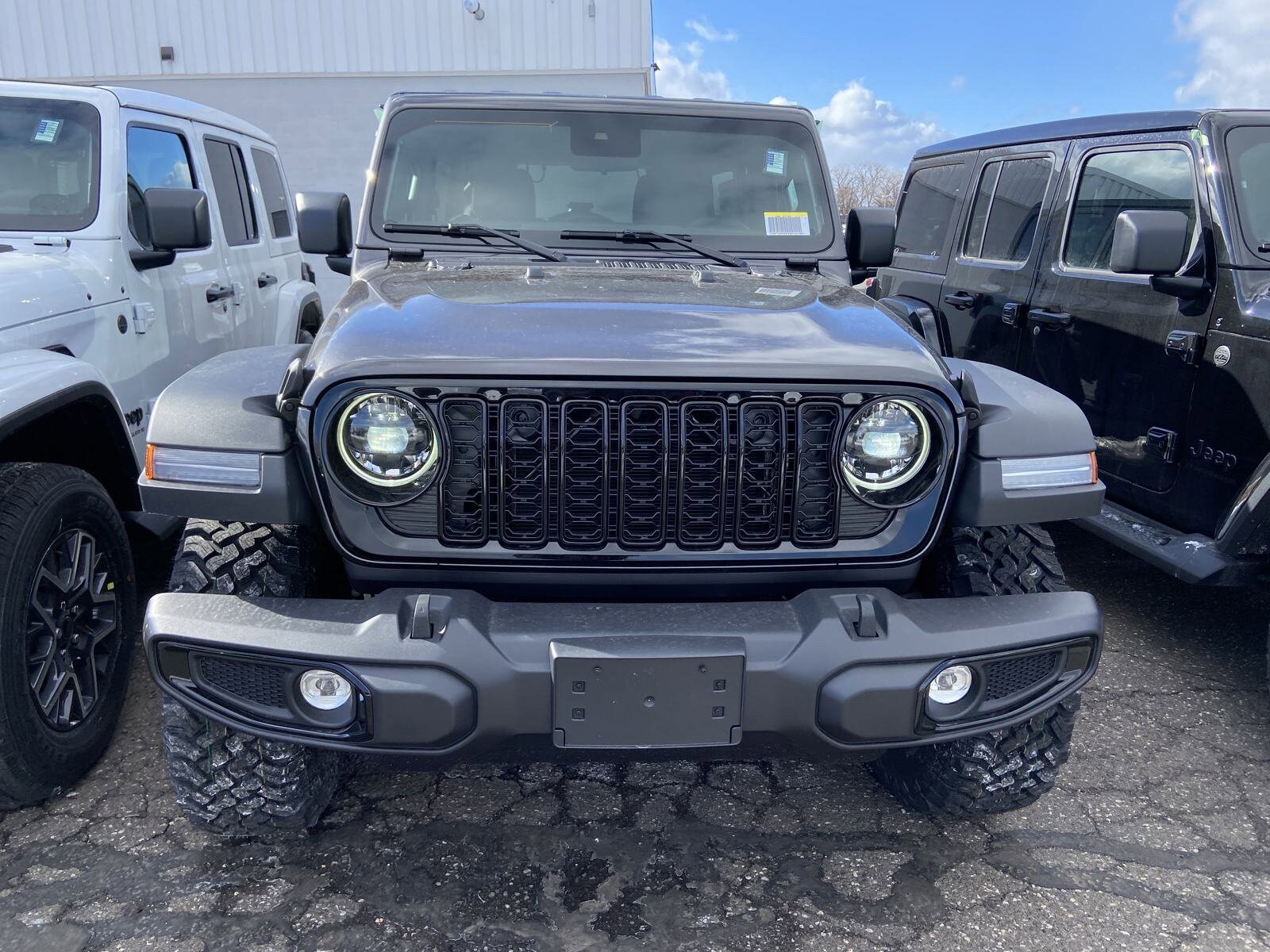 2025 Jeep Wrangler Willys photo 2