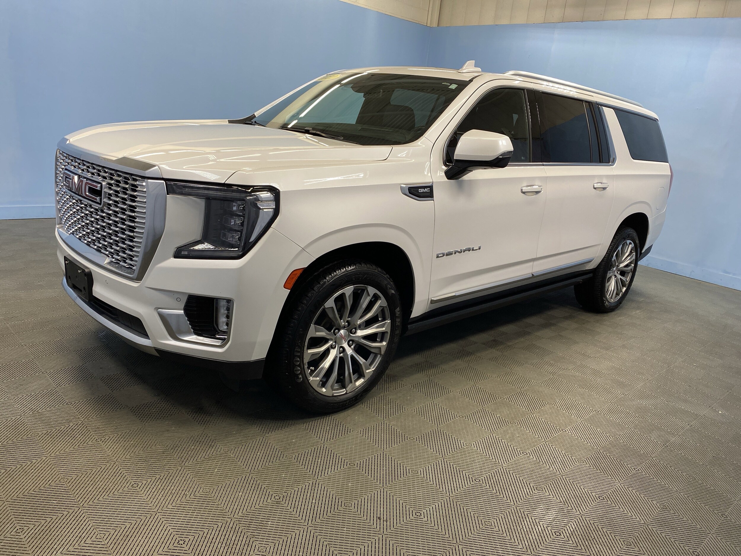 2022 Gmc Yukon XL Denali photo 3