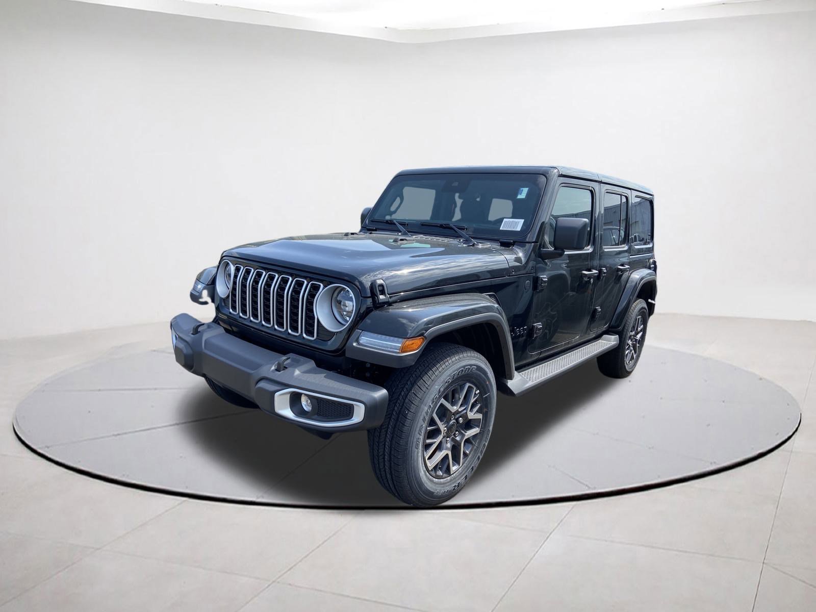 2025 Jeep Wrangler Sahara photo 3
