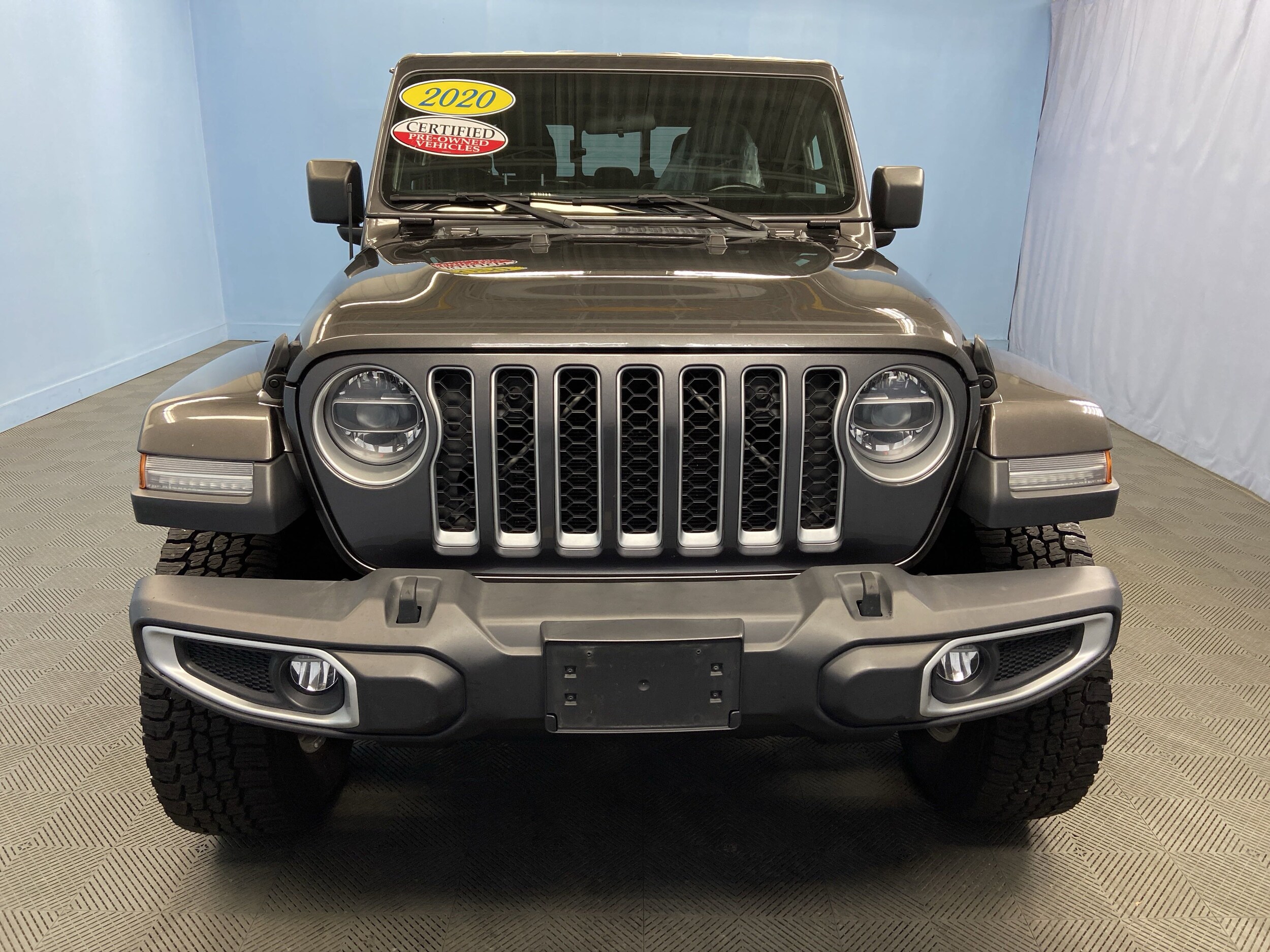 2020 Jeep Gladiator Overland photo 2