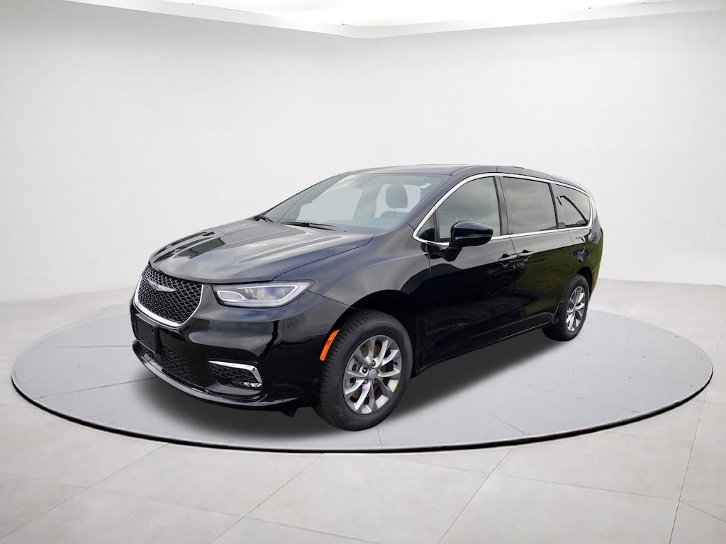 New 2026 Chrysler Pacifica Select Passenger Van