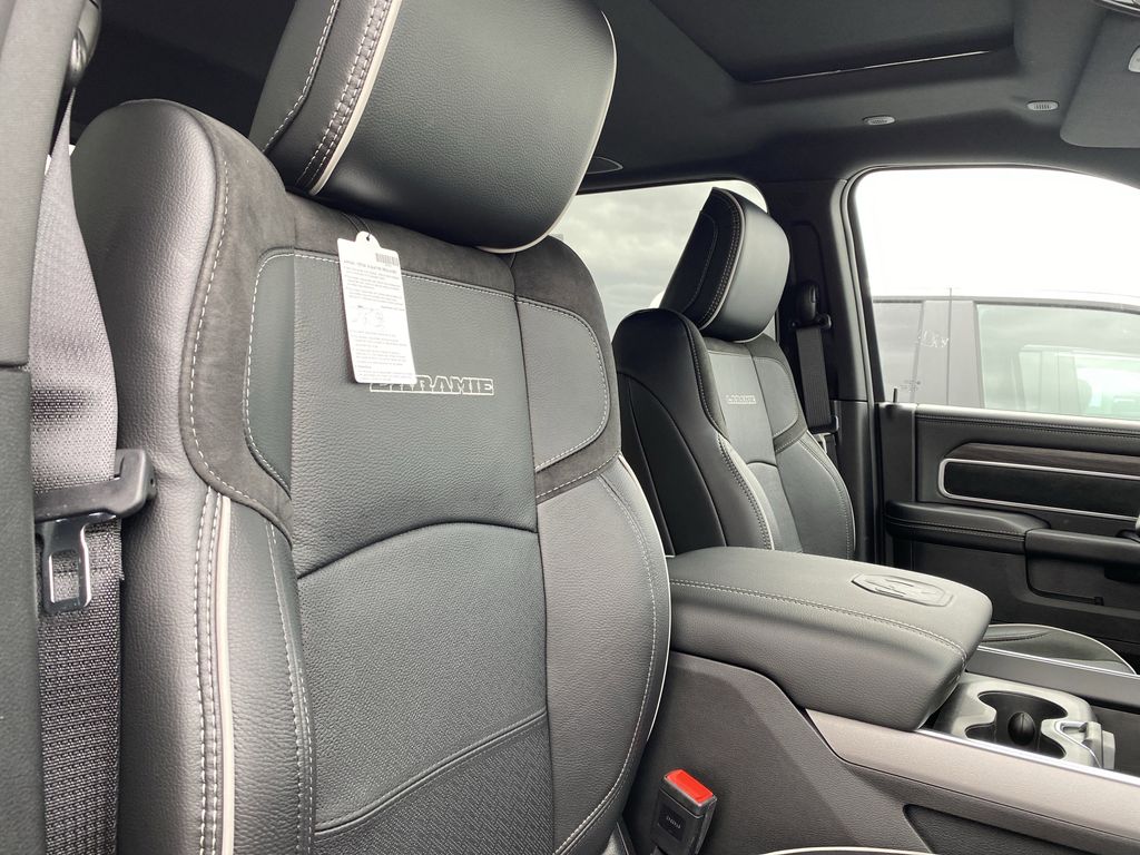 2026 RAM 2500 Laramie - Photo 9