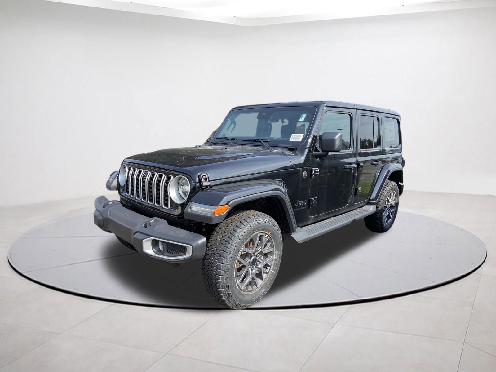2025 Jeep Wrangler Sahara photo 3