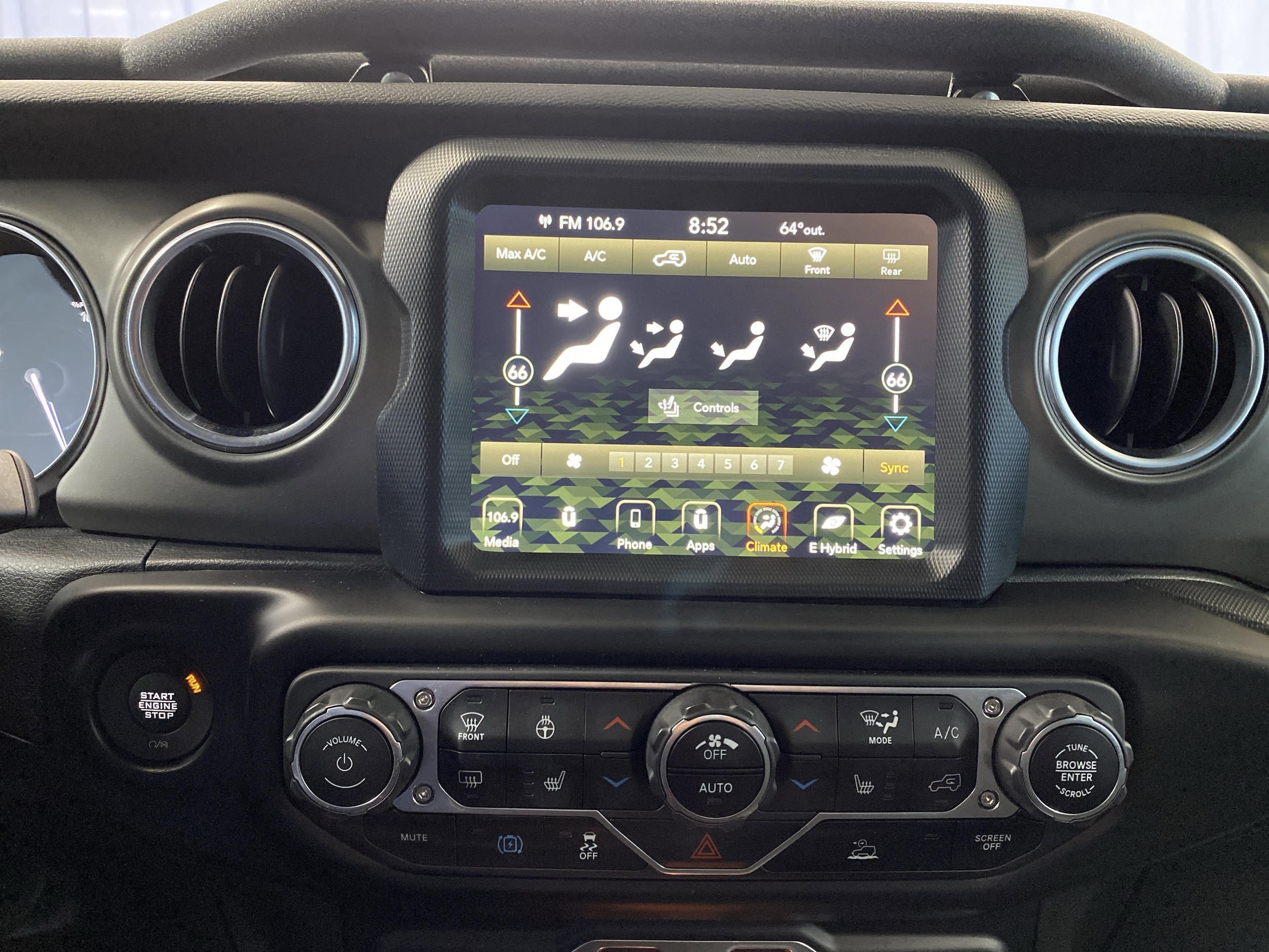 2022 Jeep Wrangler Unlimited Rubicon 4XE - Photo 17