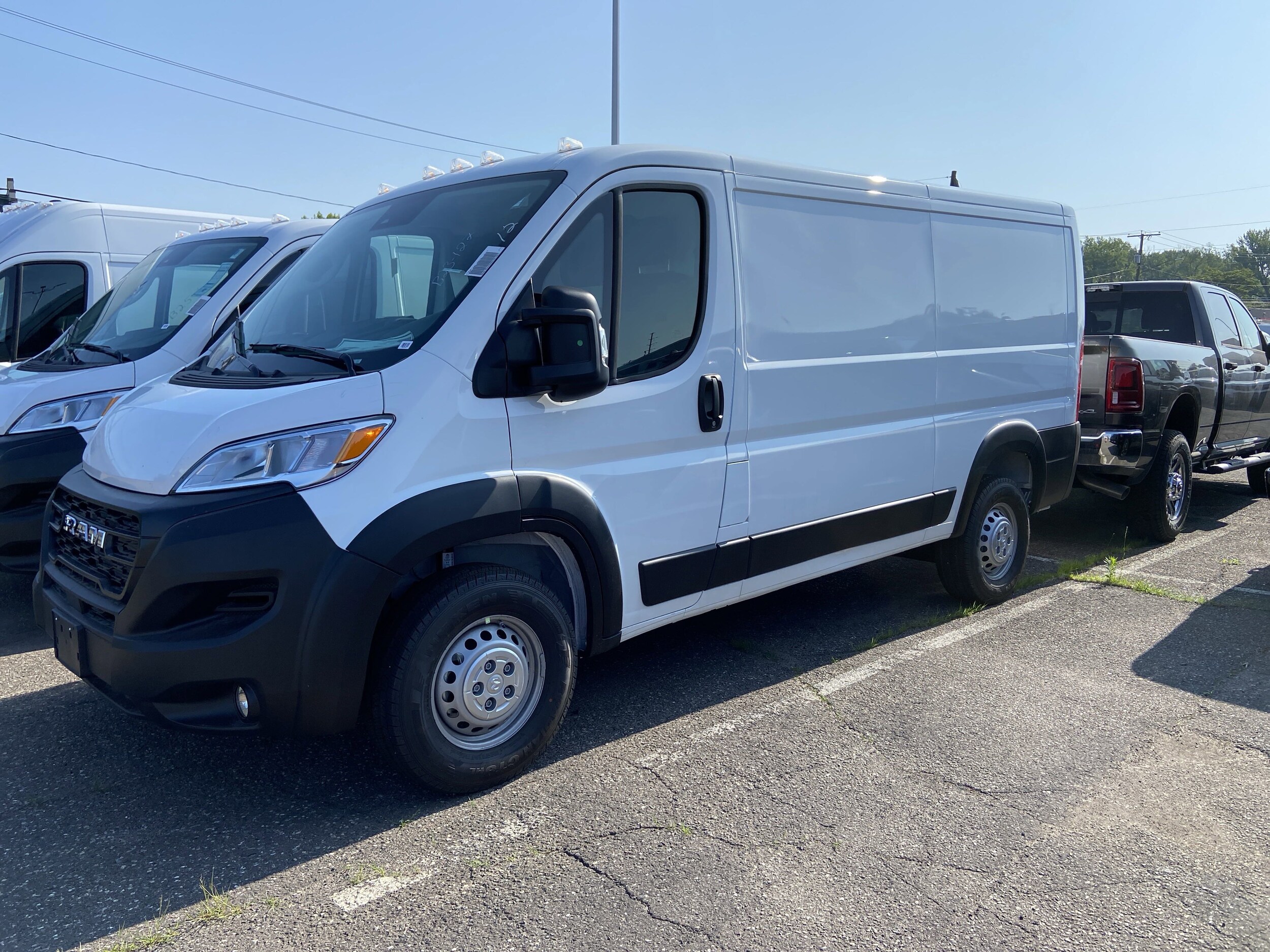 2025 Ram ProMaster 2500 photo 3