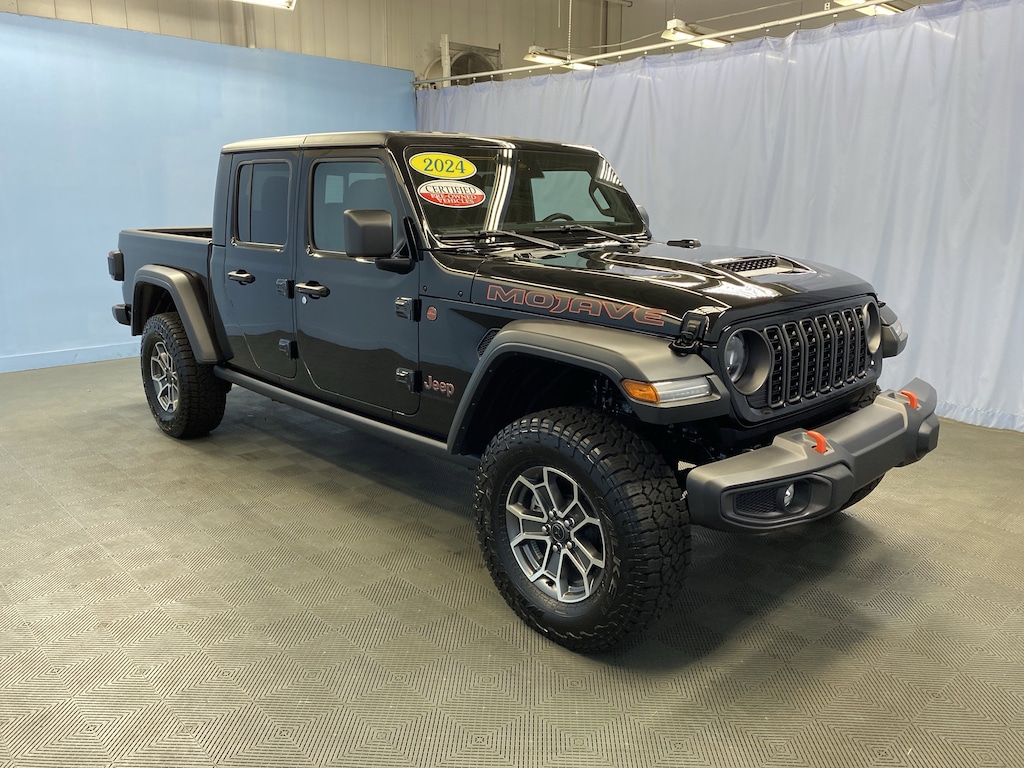 Used 2024 Jeep Gladiator Mojave Mojave 4x4