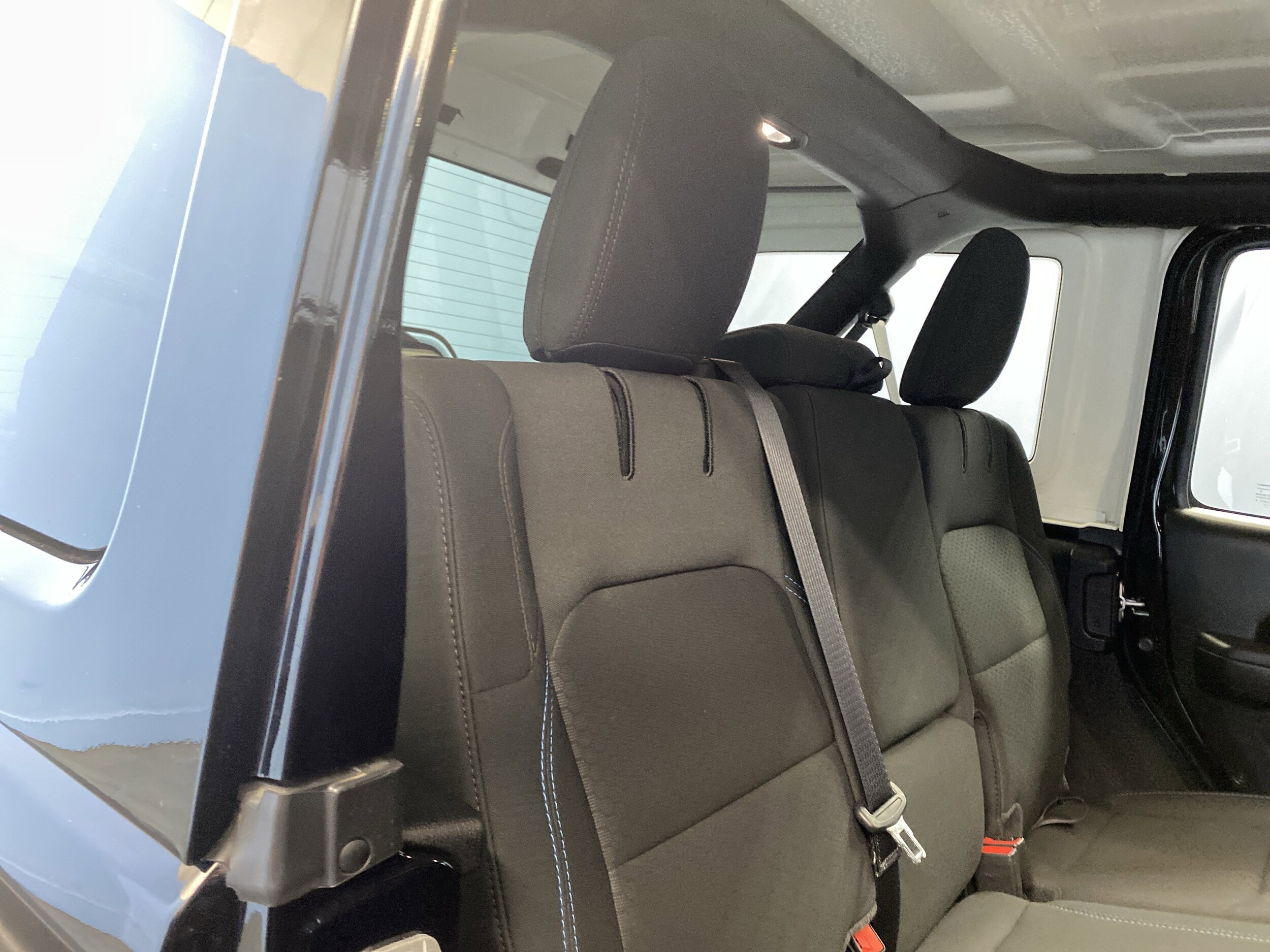 2022 Jeep Wrangler Unlimited Rubicon 4XE - Photo 37