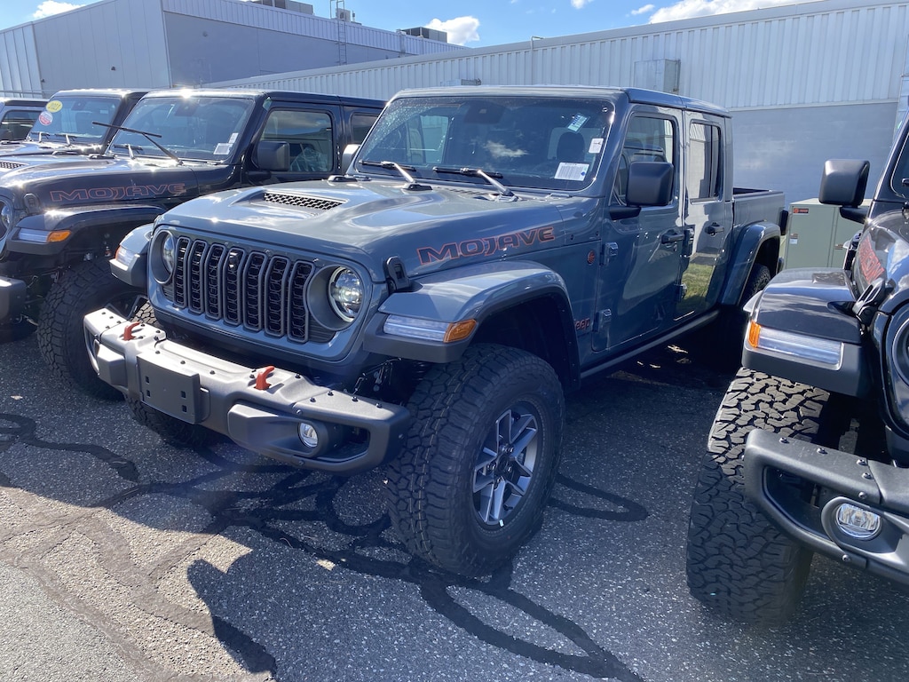 New 2025 Jeep Gladiator Mojave X Pickup