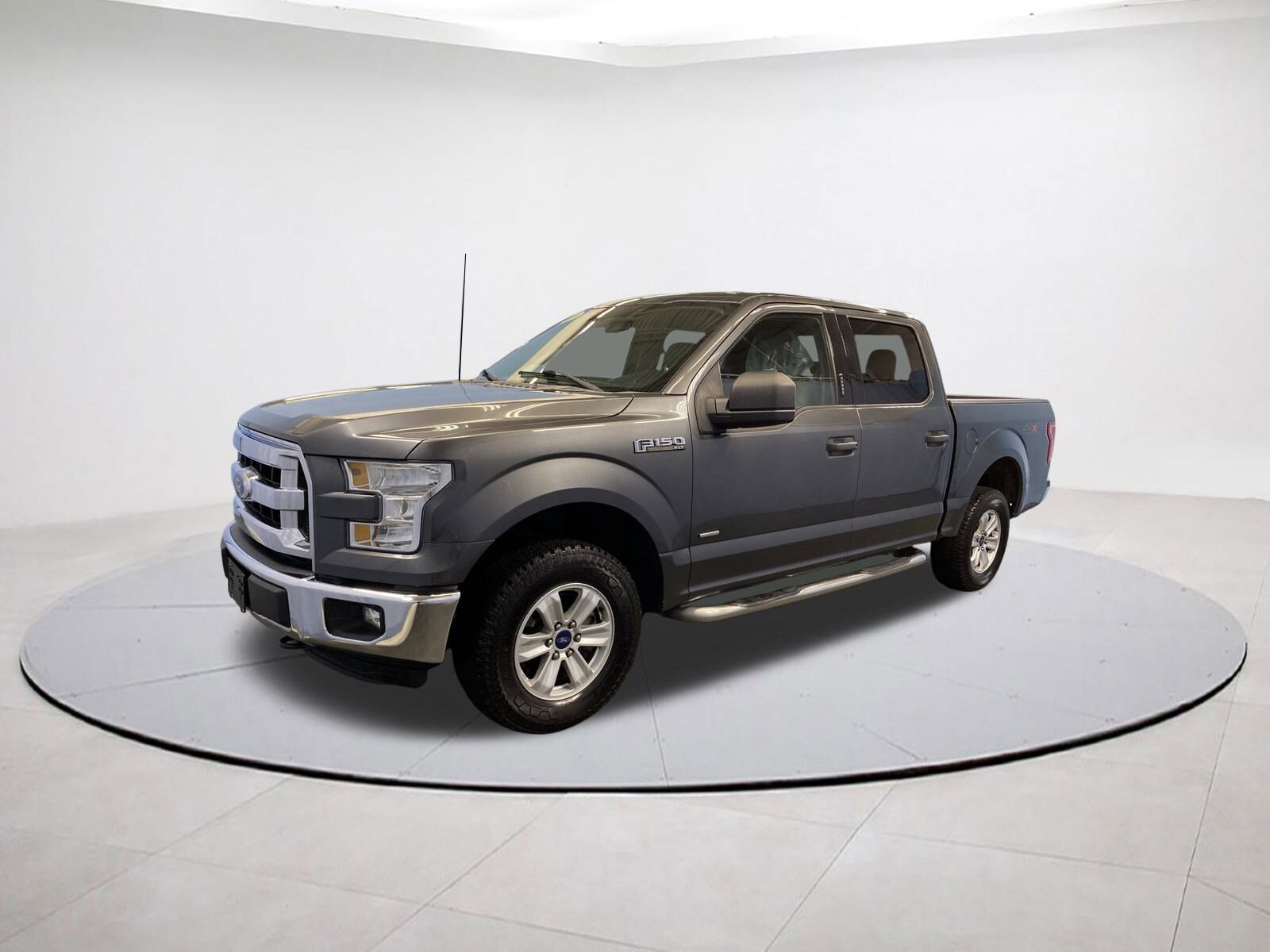 2016 Ford F-150 XLT photo 3