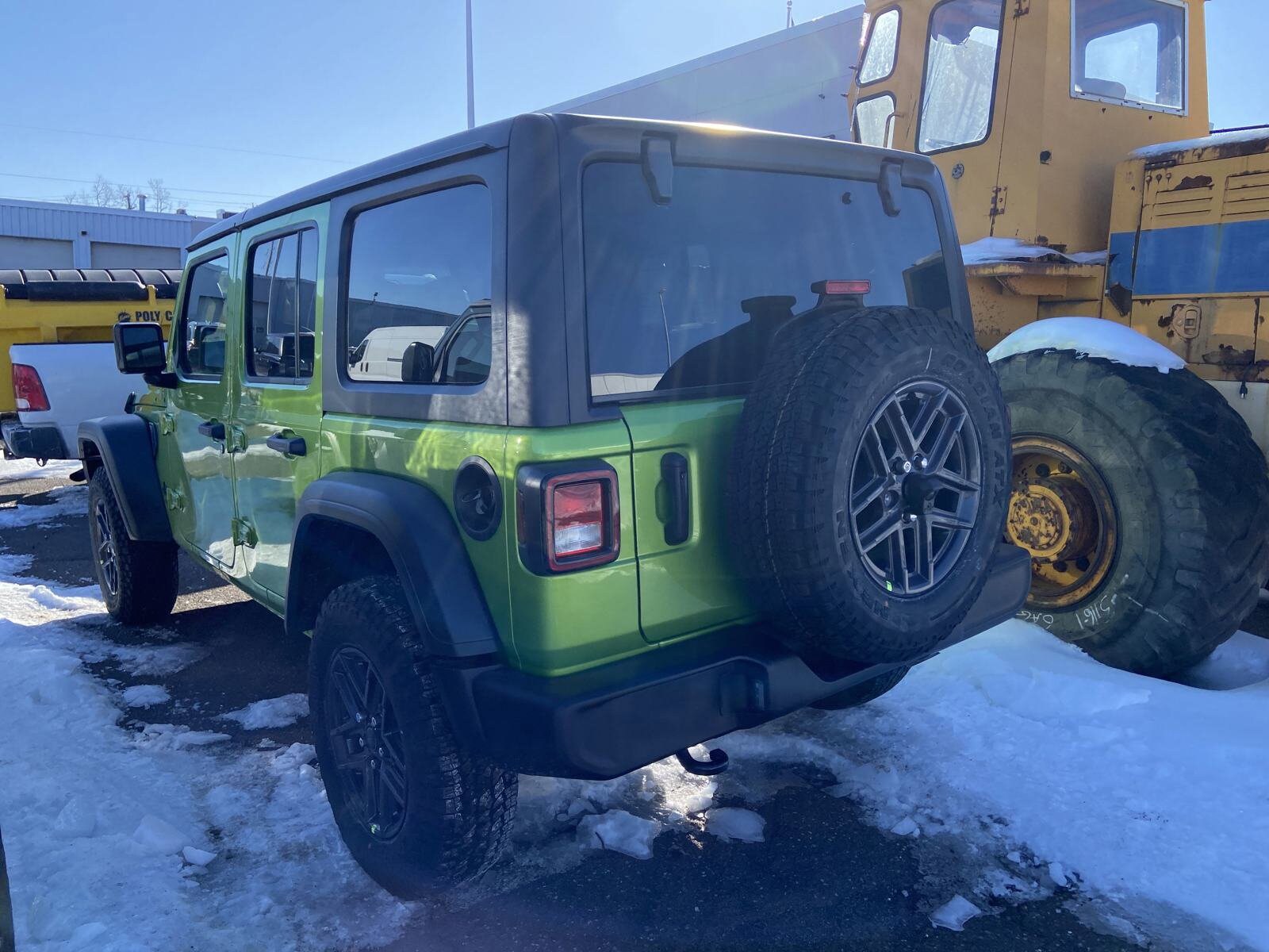 2025 Jeep Wrangler Sport S photo 4