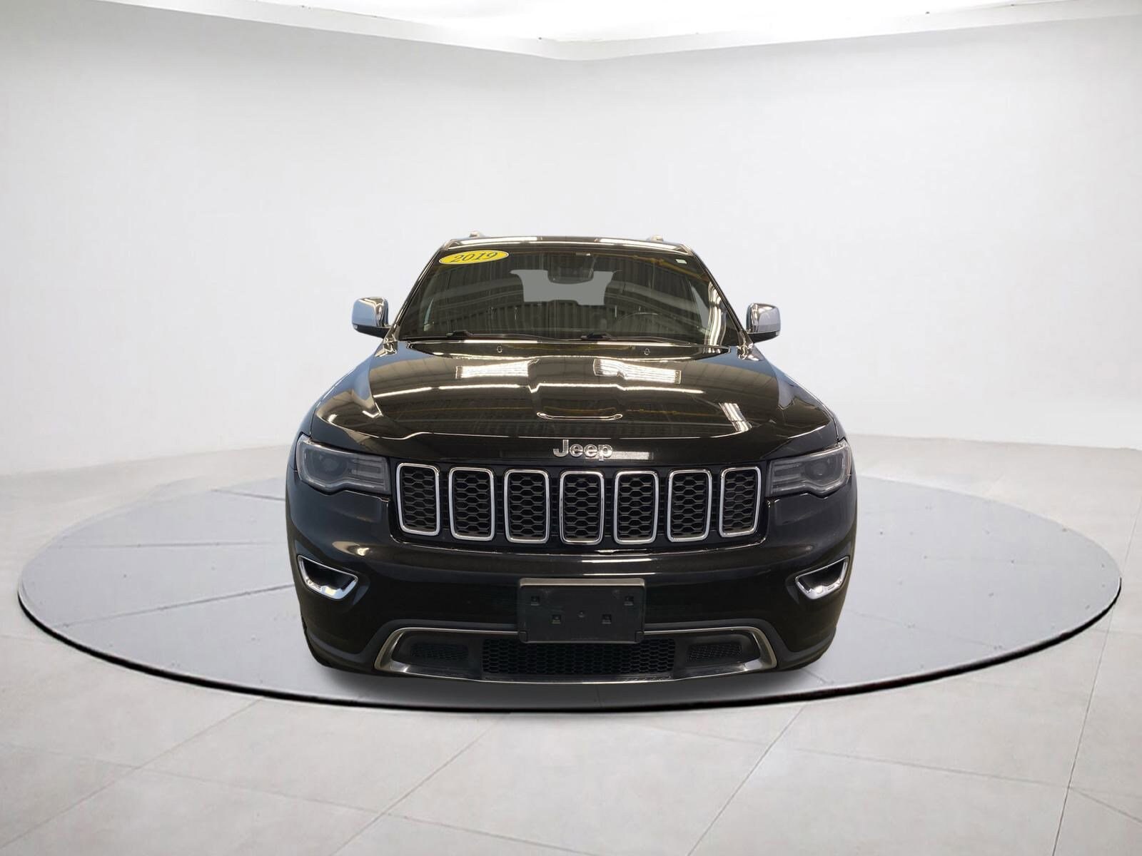 2019 Jeep Grand Cherokee Limited photo 2