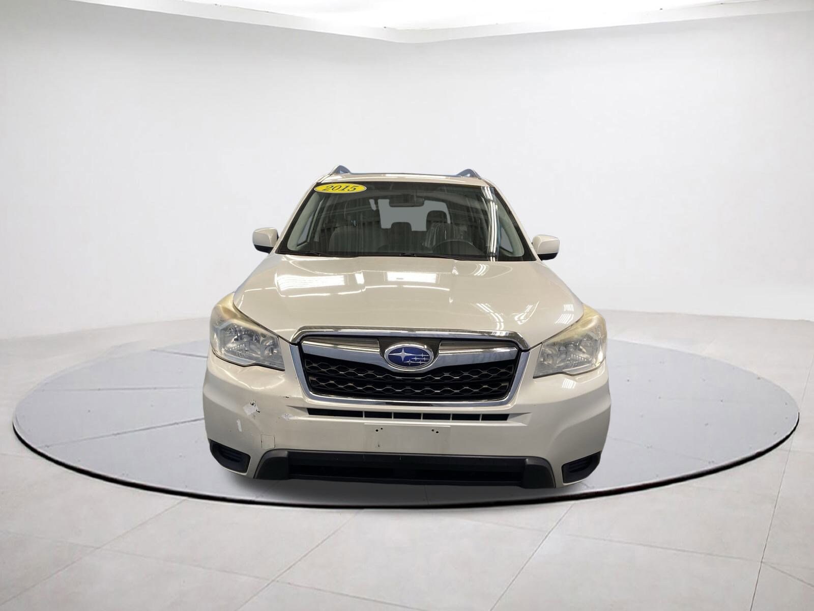 2015 Subaru Forester 2.5i Premium photo 2