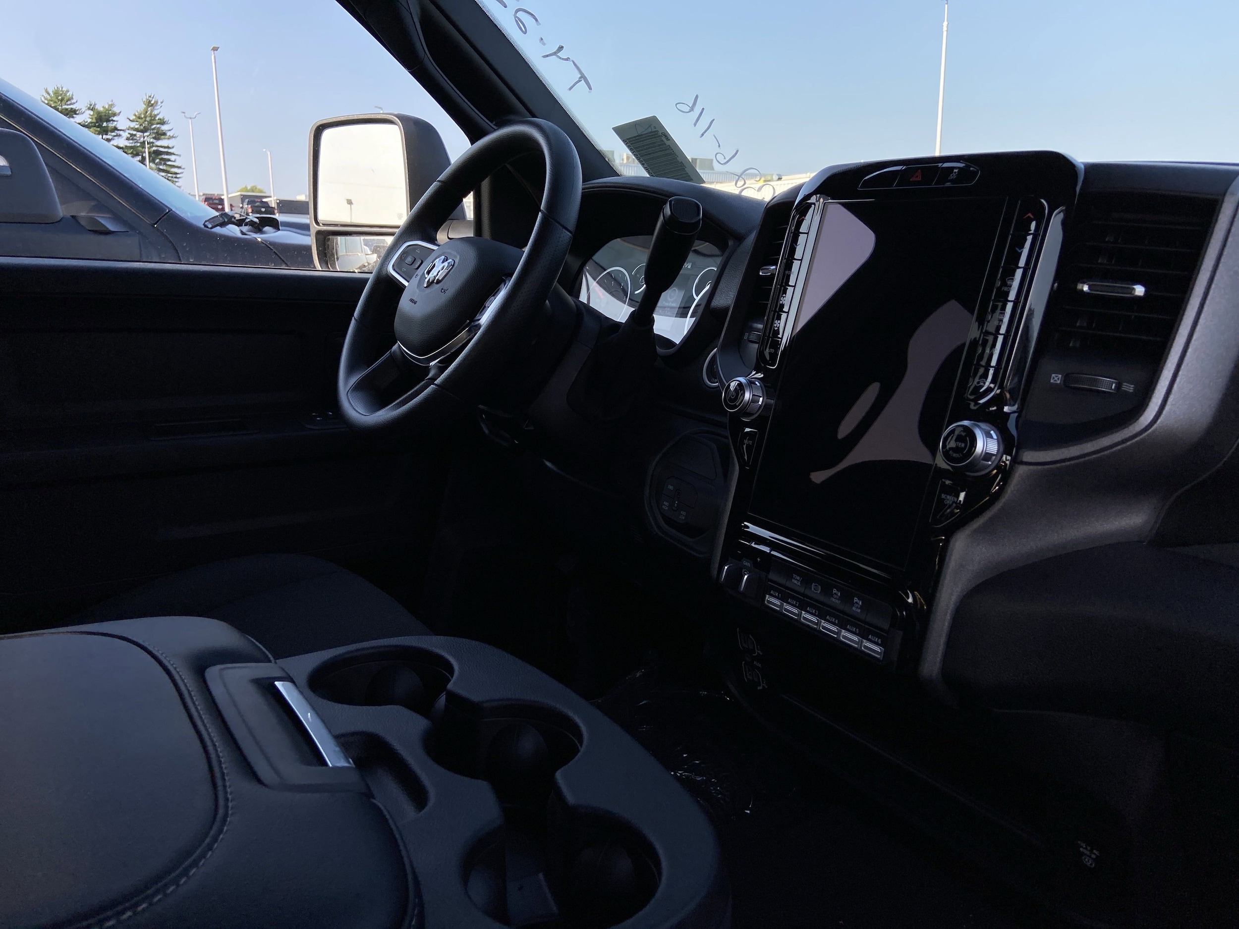 2025 RAM 2500 Tradesman - Photo 10