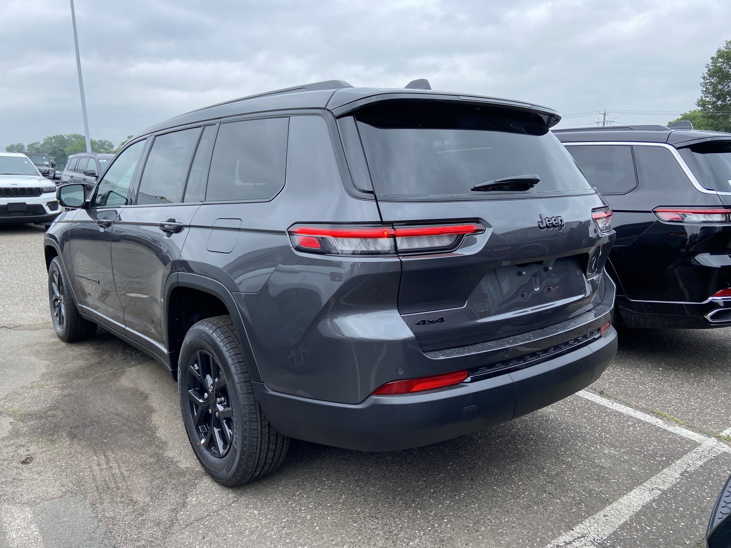 2025 Jeep Grand Cherokee Altitude X photo 4