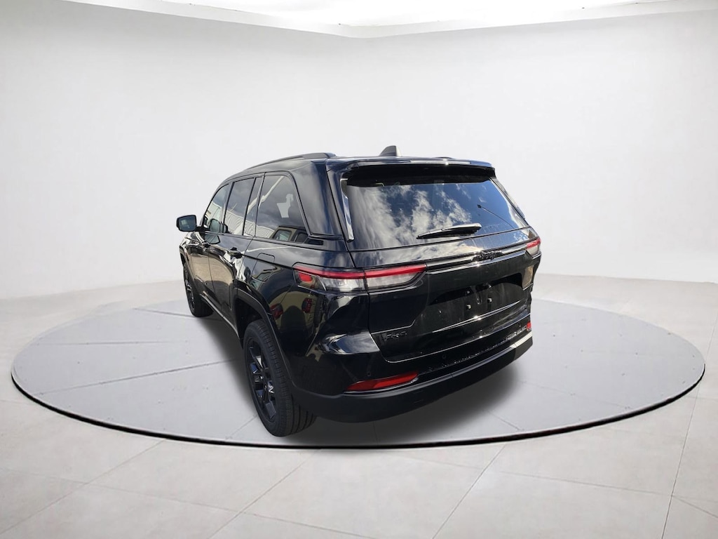 New 2025 Jeep Grand Cherokee Limited Sport Utility