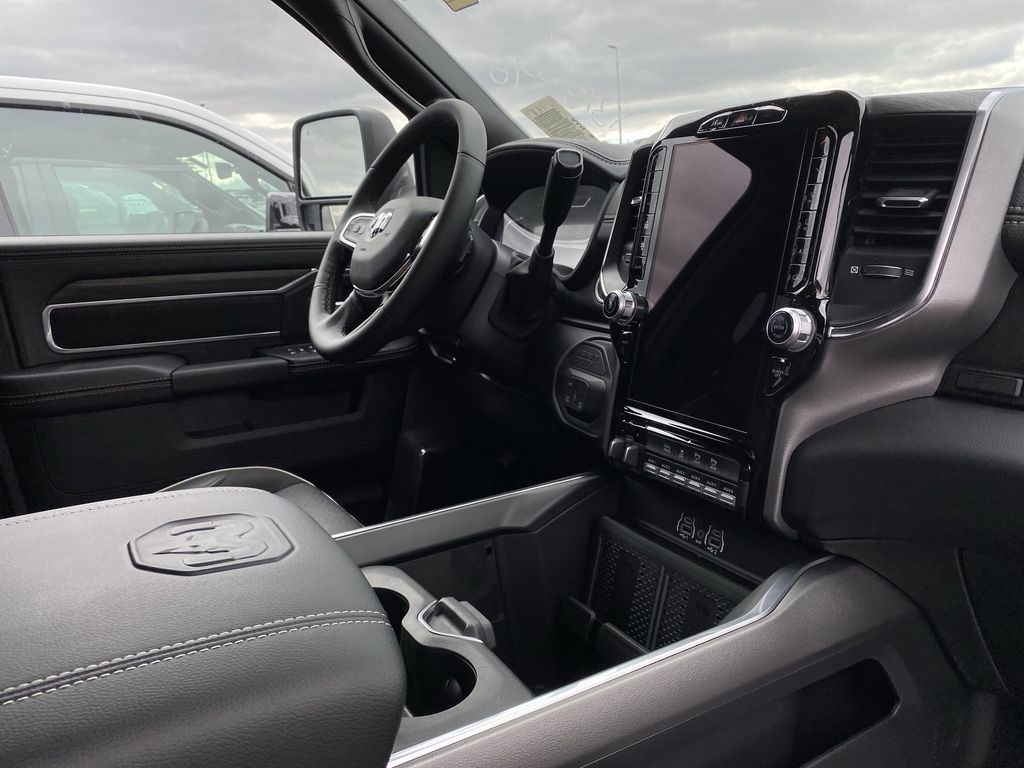 2026 RAM 2500 Laramie - Photo 11