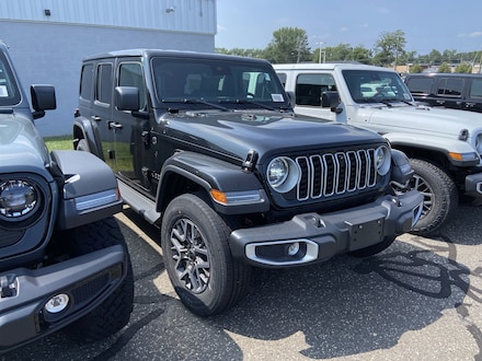 2025 Jeep Wrangler Sahara Sport Utility