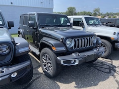 2025 Jeep Wrangler Sahara Sport Utility