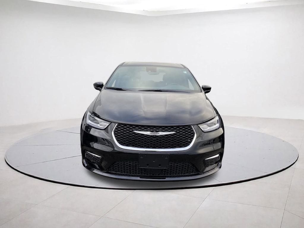 New 2026 Chrysler Pacifica Select Passenger Van