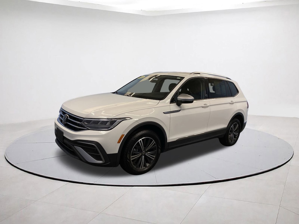 Used 2024 Volkswagen Tiguan SE 2.0T SE 4MOTION