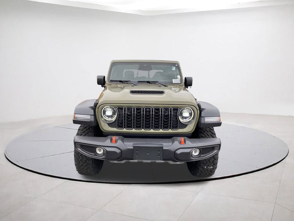 New 2026 Jeep Gladiator Mojave Pickup