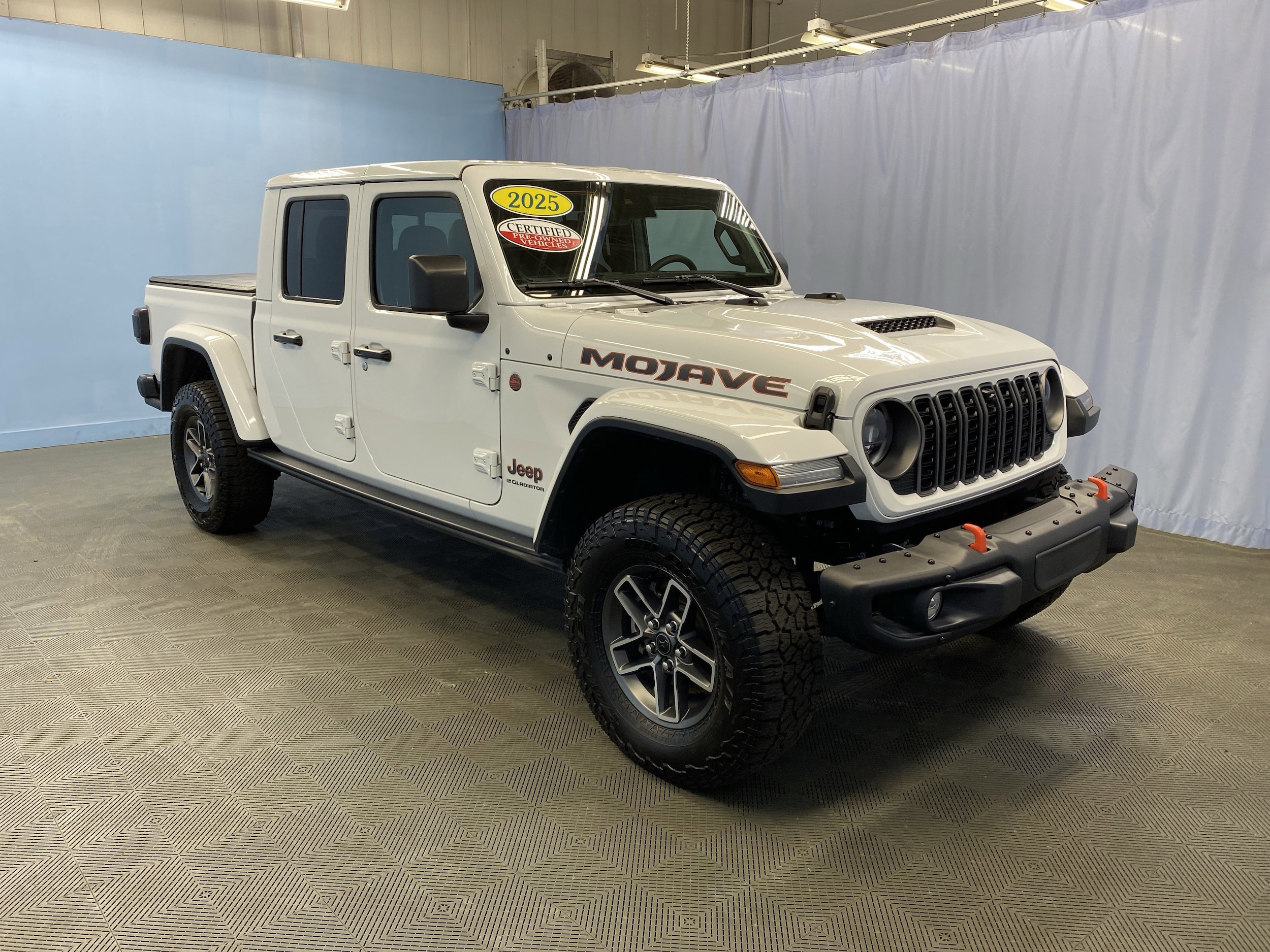 2025 Jeep Gladiator Mojave X's photo