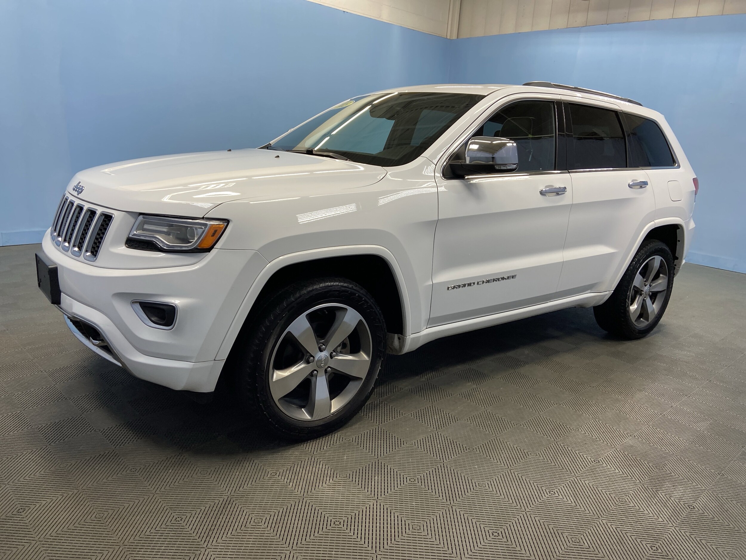 2015 Jeep Grand Cherokee Overland photo 3
