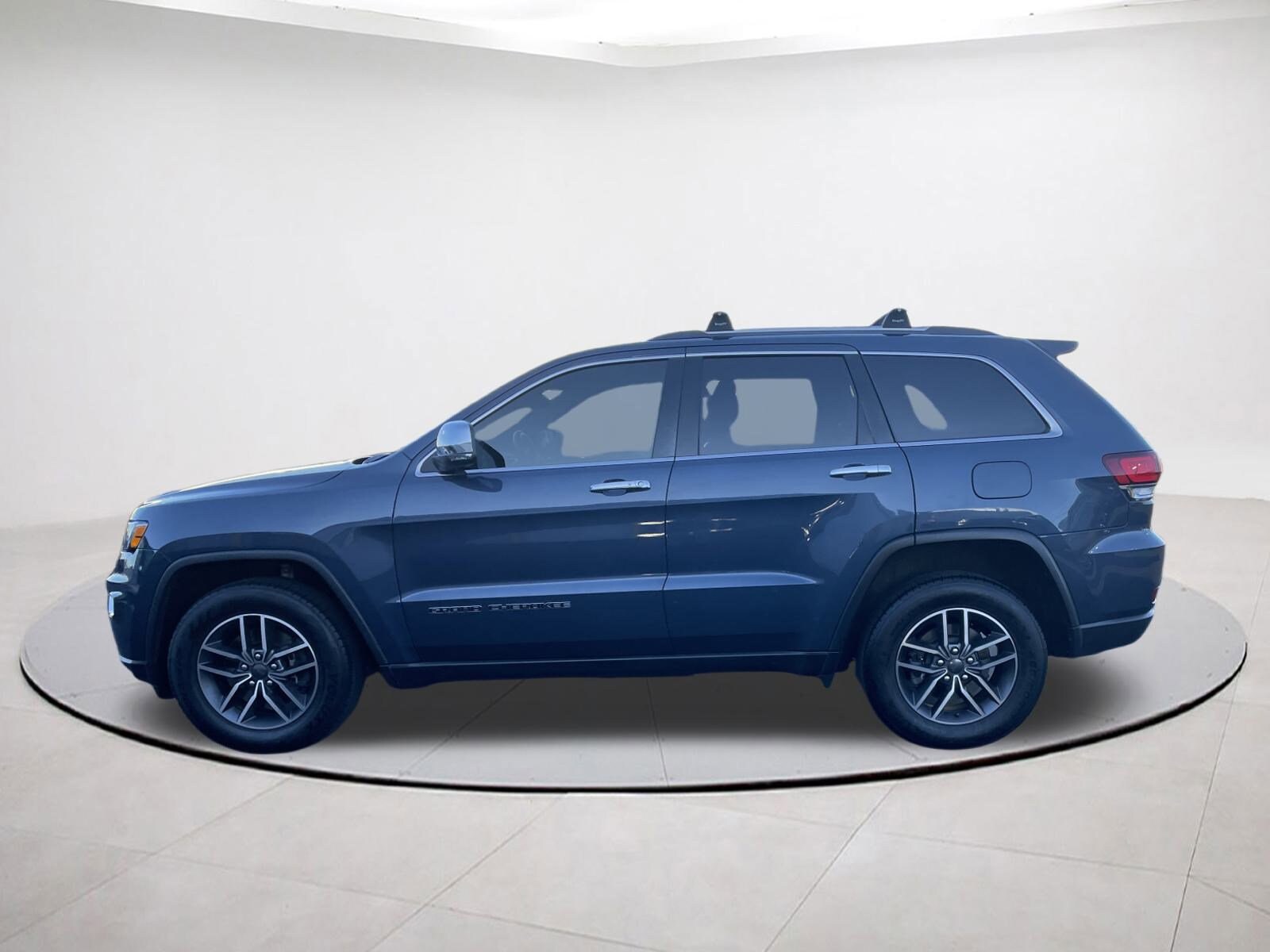 2021 Jeep Grand Cherokee Limited photo 3