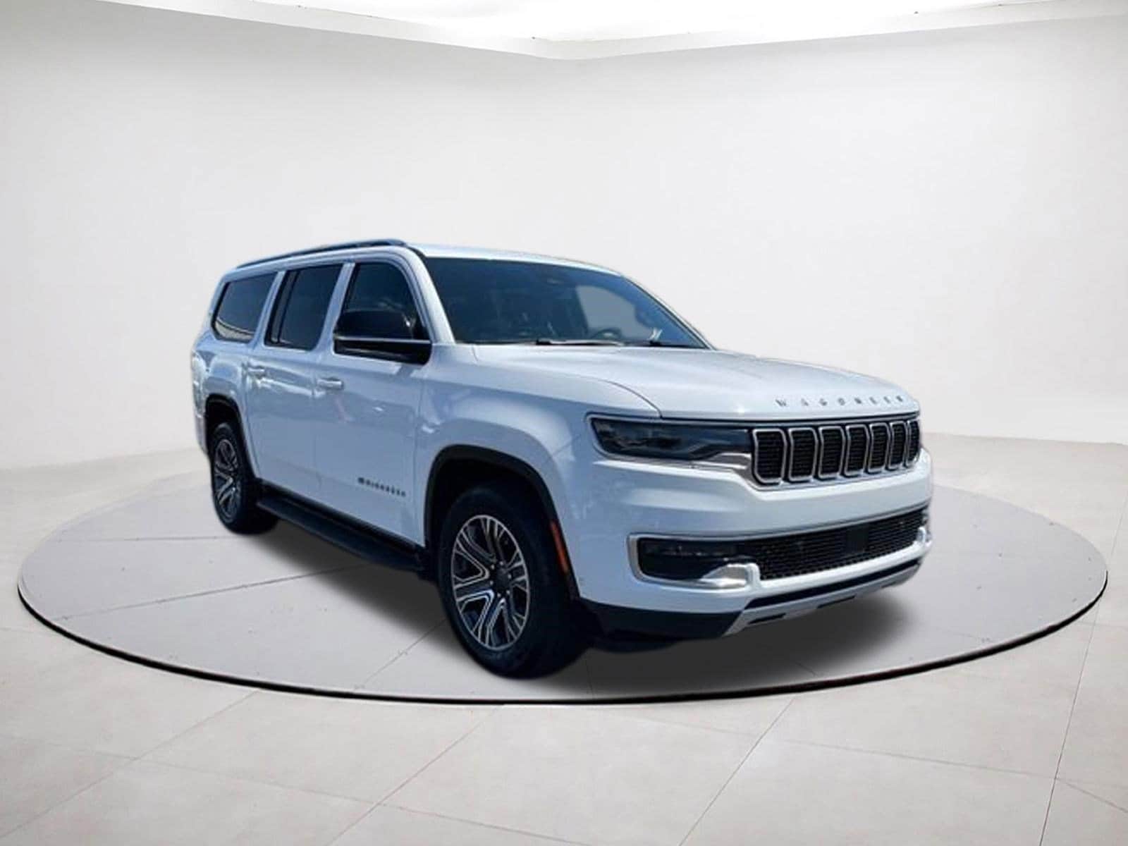 2024 Jeep Wagoneer L Series II 4WD's photo