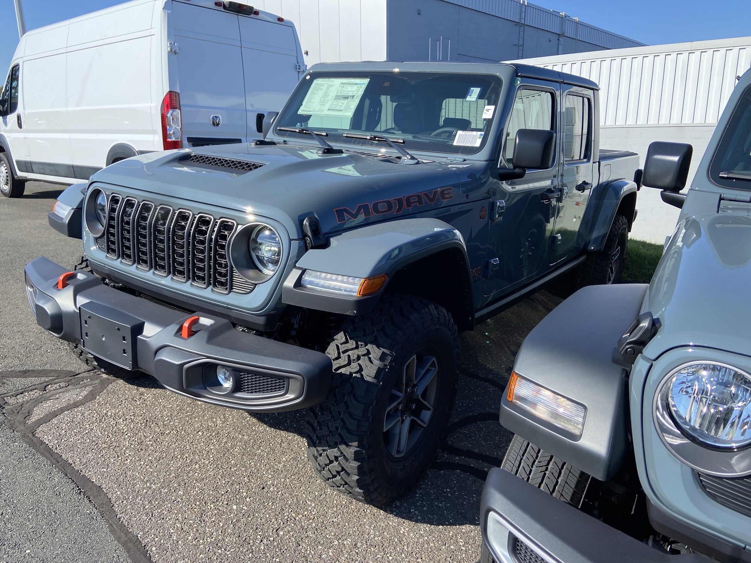 2025 Jeep Gladiator Mojave photo 3