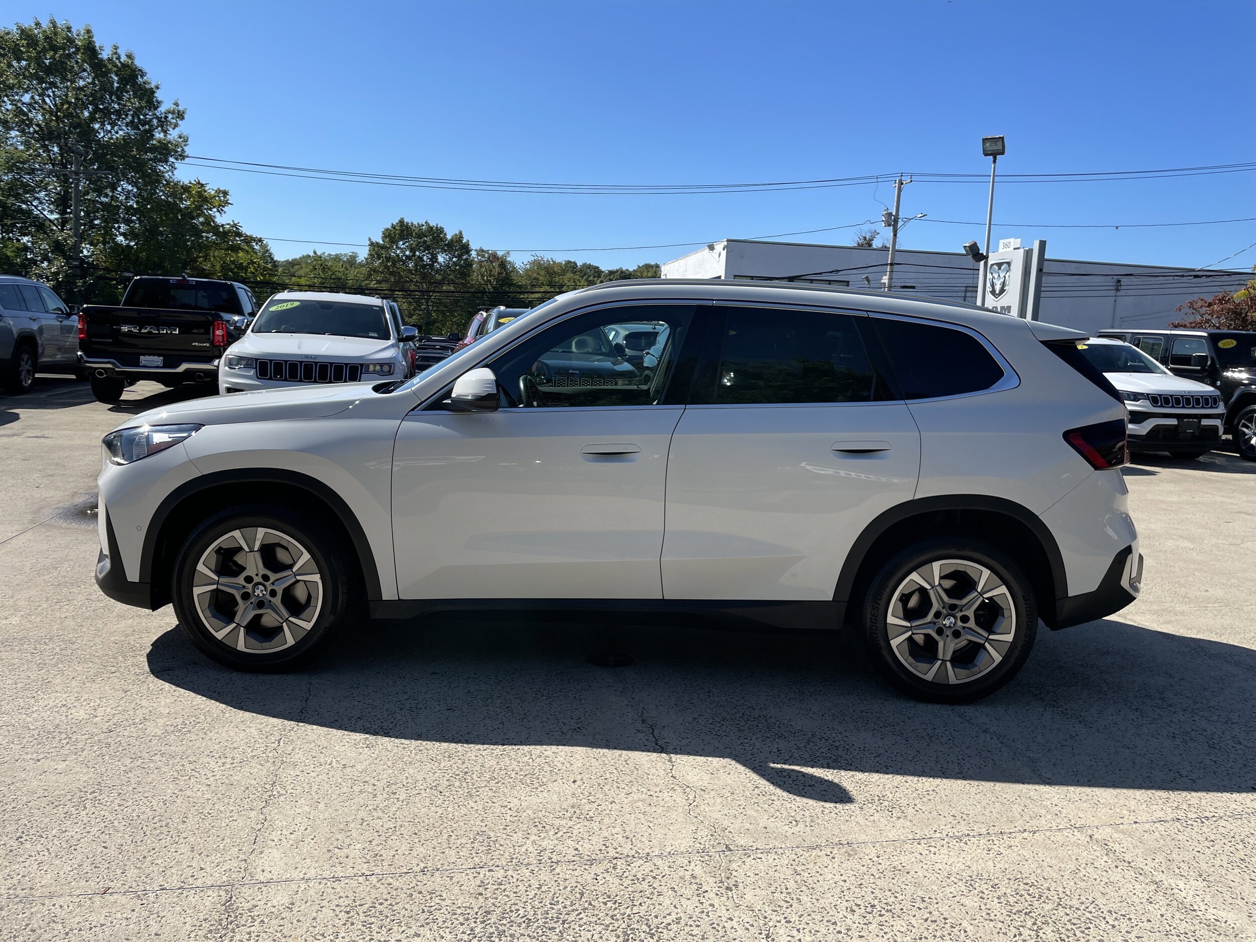 2023 Bmw X1 XDrive28i photo 4