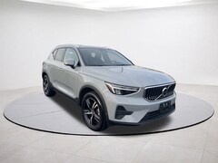 2025 Volvo XC40 Core Bright Theme B5 AWD Core Bright Theme