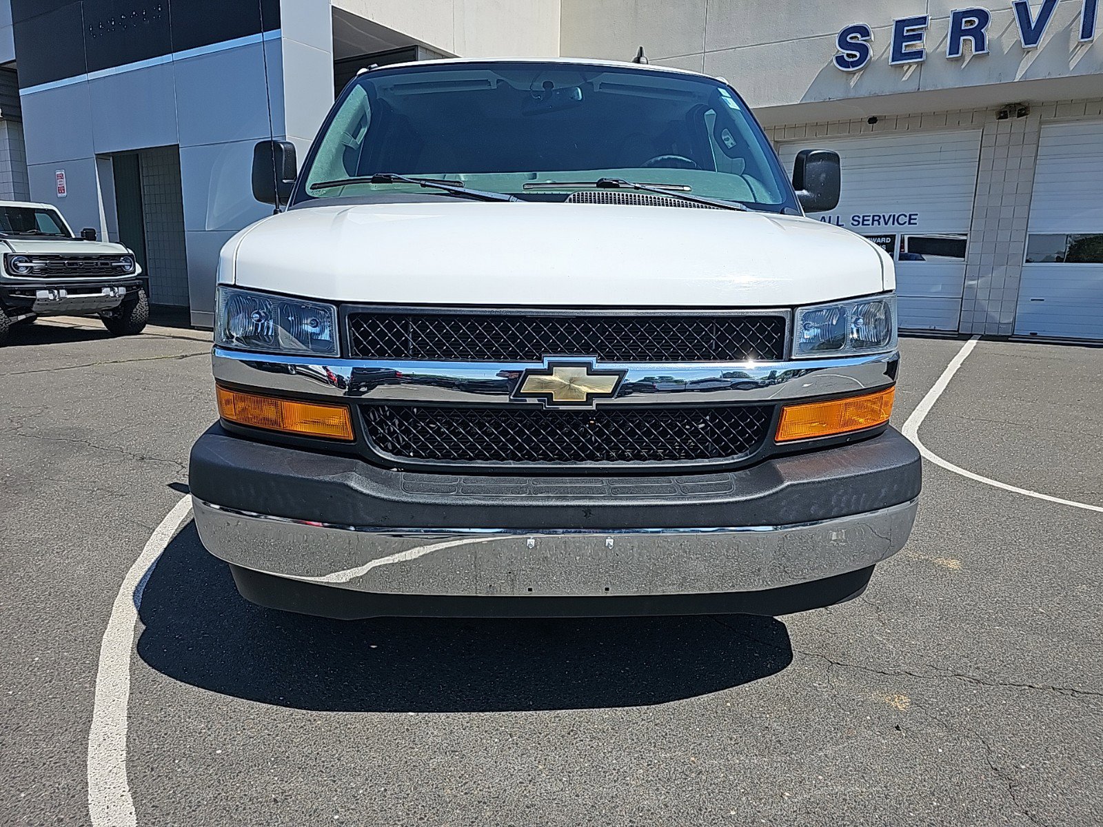 Used 2018 Chevrolet Express Passenger LT with VIN 1GAWGFFG4J1321430 for sale in Fairfield, CT