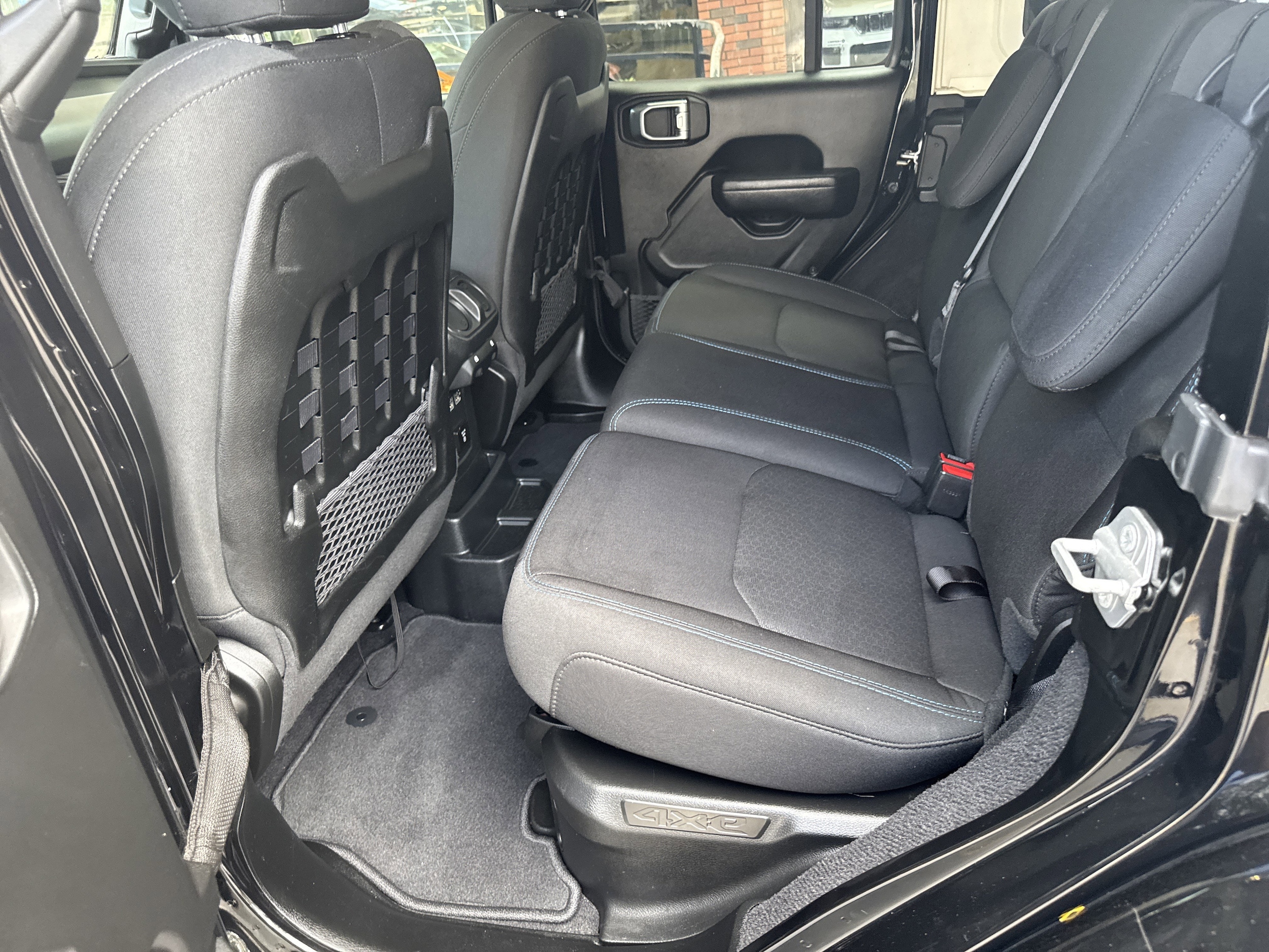 2022 Jeep Wrangler Unlimited Rubicon 4XE - Photo 39