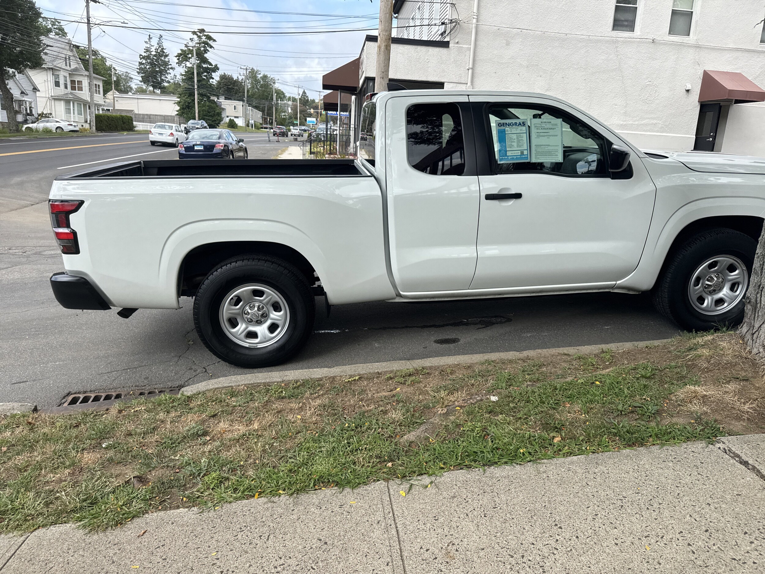 2024 Nissan Frontier King Cab S photo 2