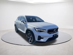 2025 Volvo XC40 Core Bright Theme B5 AWD Core Bright Theme