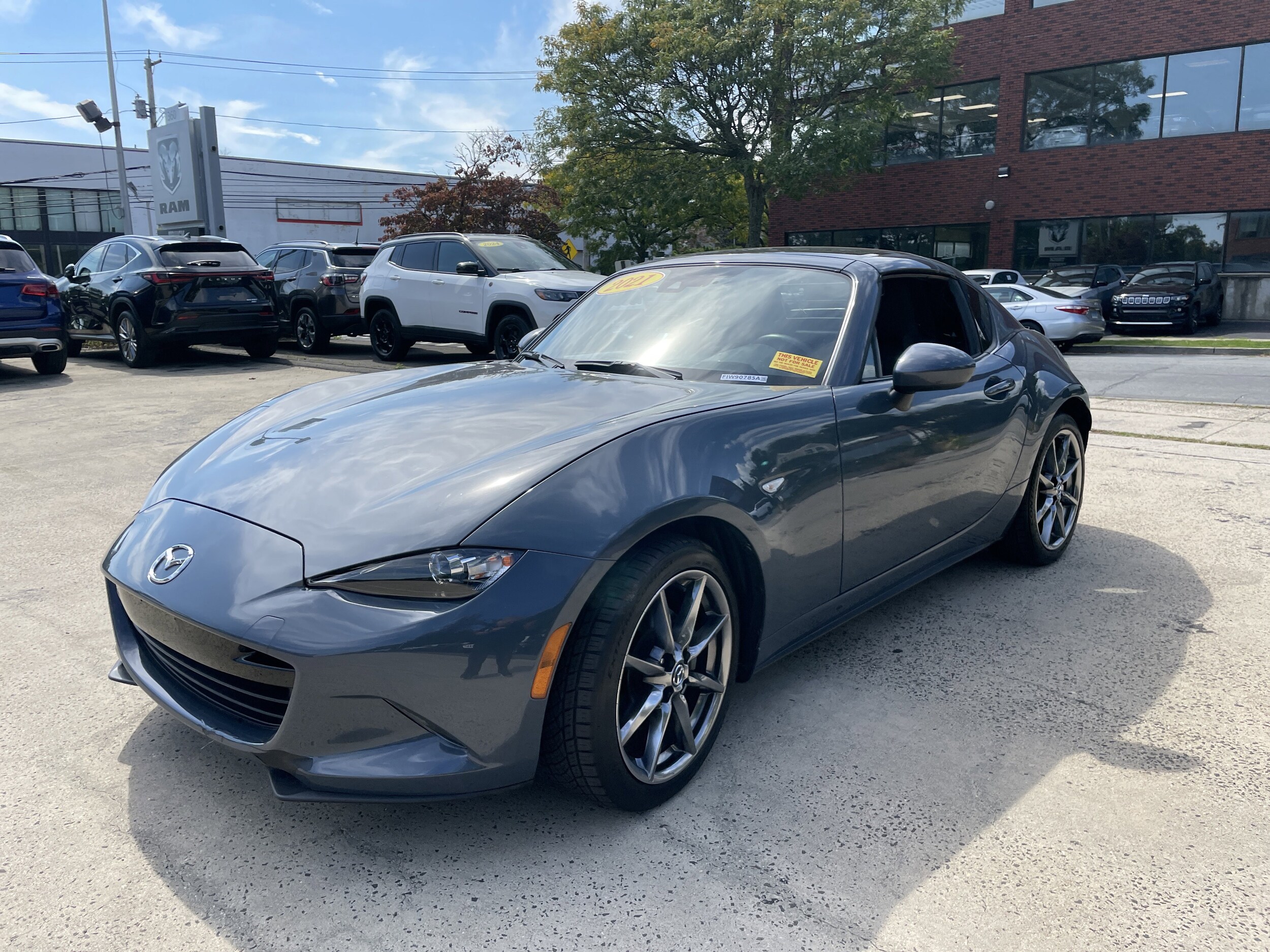 2021 Mazda MX-5 Miata Miata RF Grand Touring photo 3