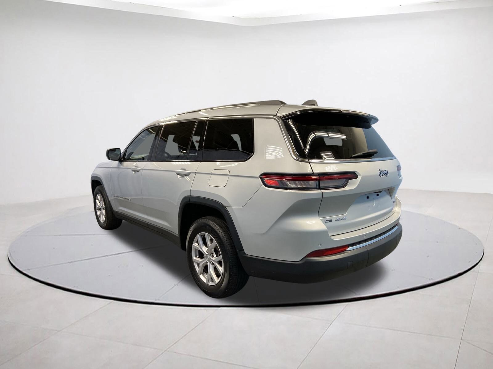 2021 Jeep Grand Cherokee Limited photo 4