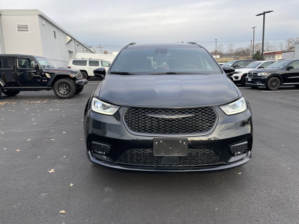 Used 2023 Chrysler Pacifica Touring L Touring L AWD