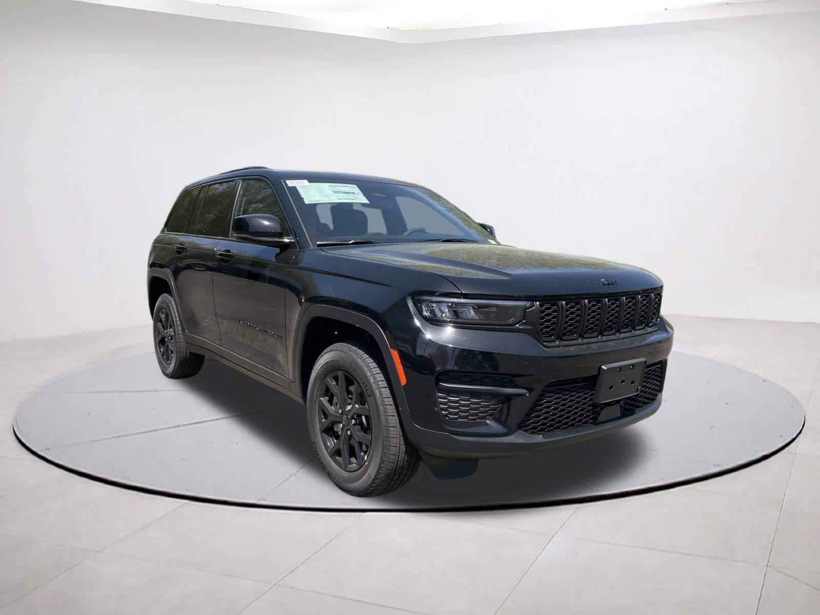 2025 Jeep Grand Cherokee Altitude's photo