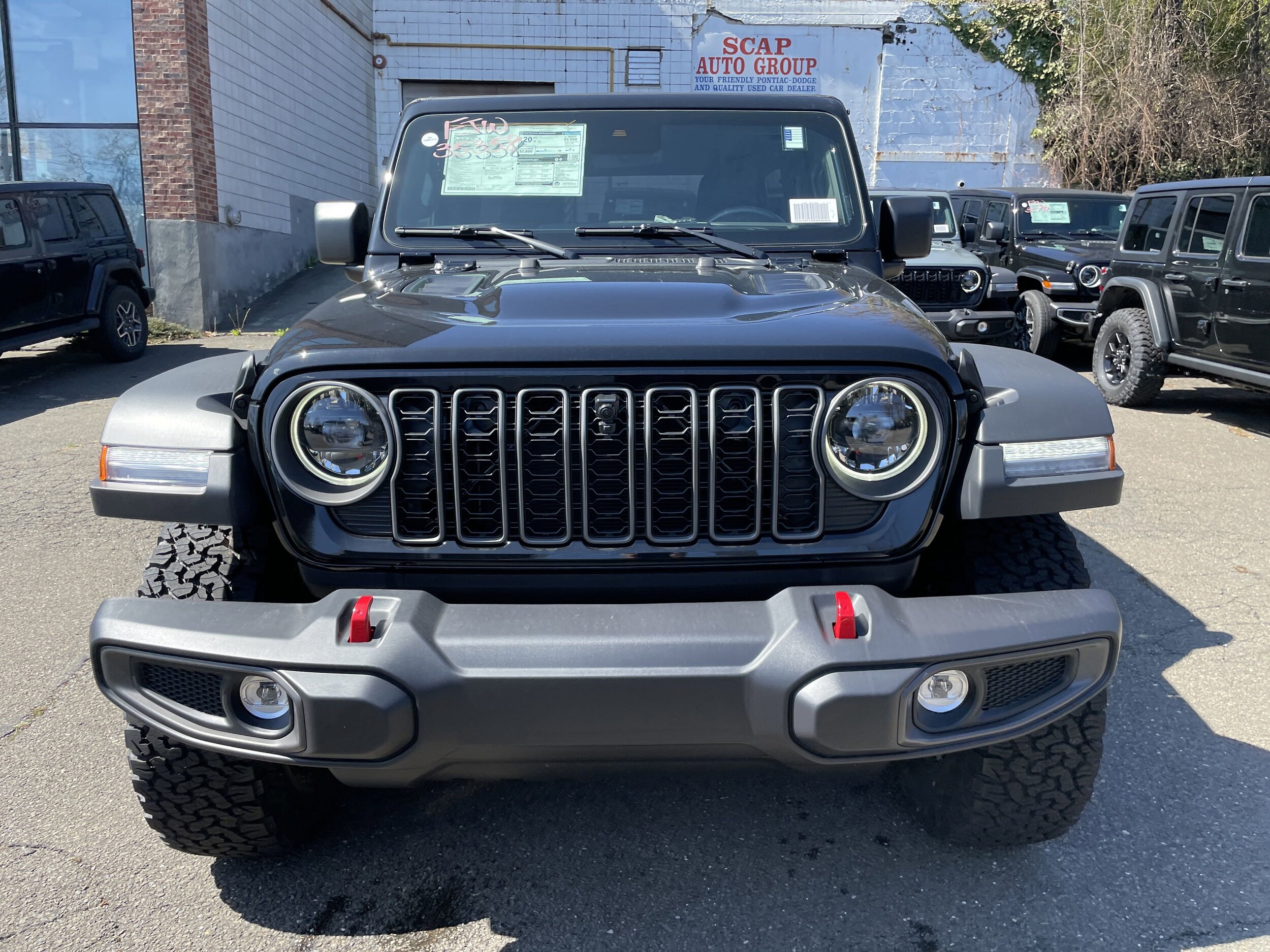 2025 Jeep Wrangler Rubicon photo 2