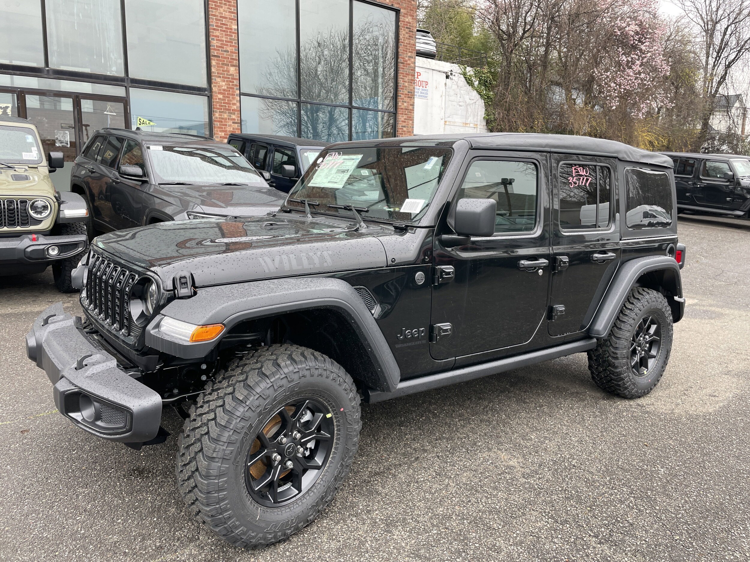 2025 Jeep Wrangler Willys photo 3