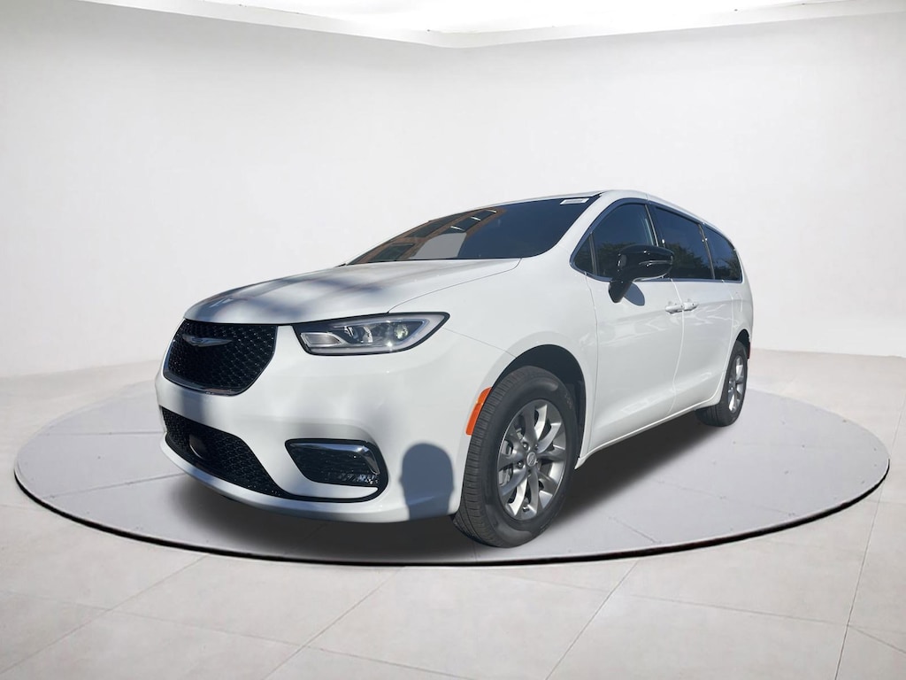 New 2026 Chrysler Pacifica Select Passenger Van