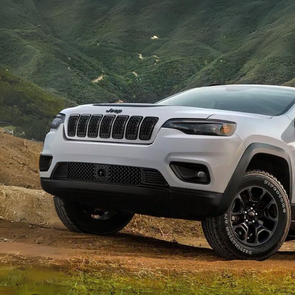 Jeep Cherokee_ Blending Capability and Comfort for Urban and Off-Road Escapades.png
