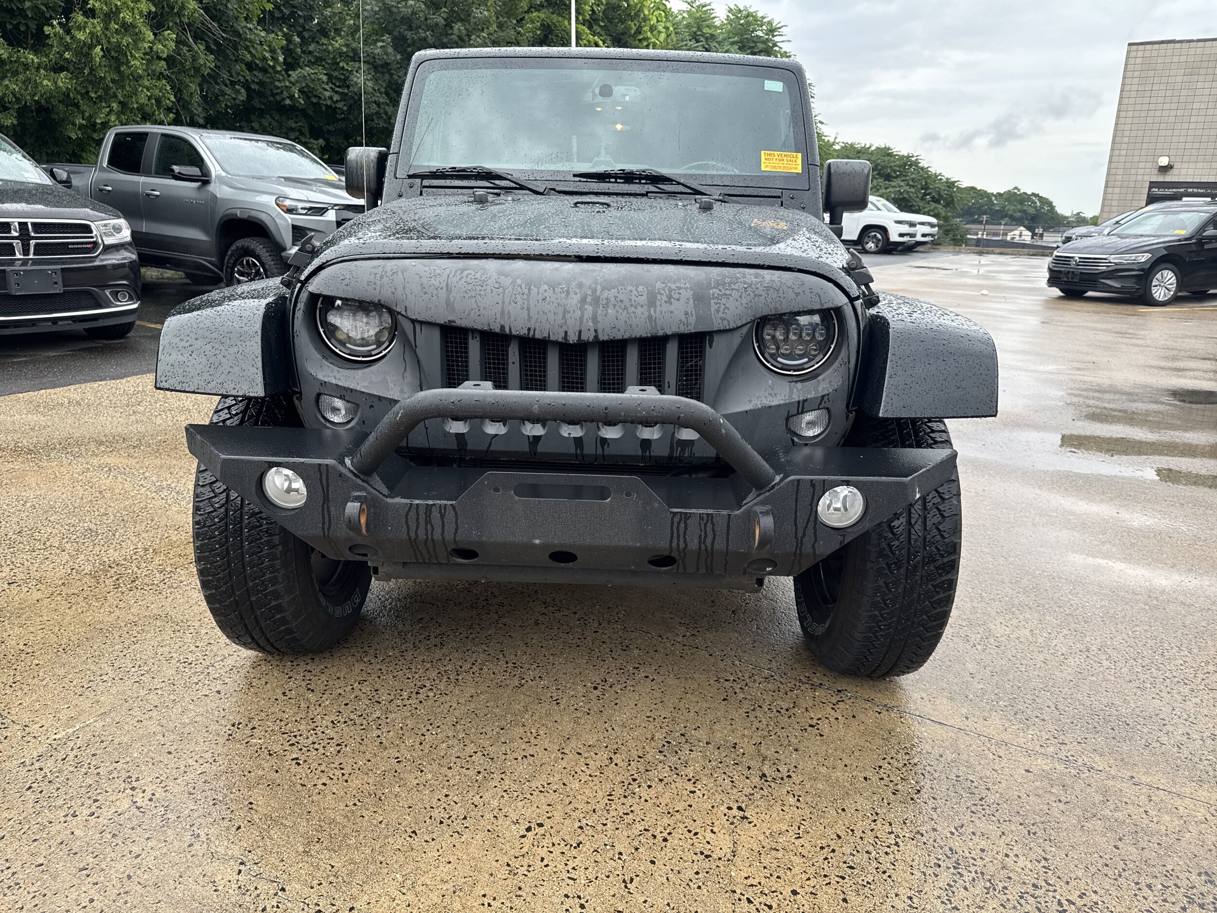 2016 Jeep Wrangler Unlimited Sahara photo 2