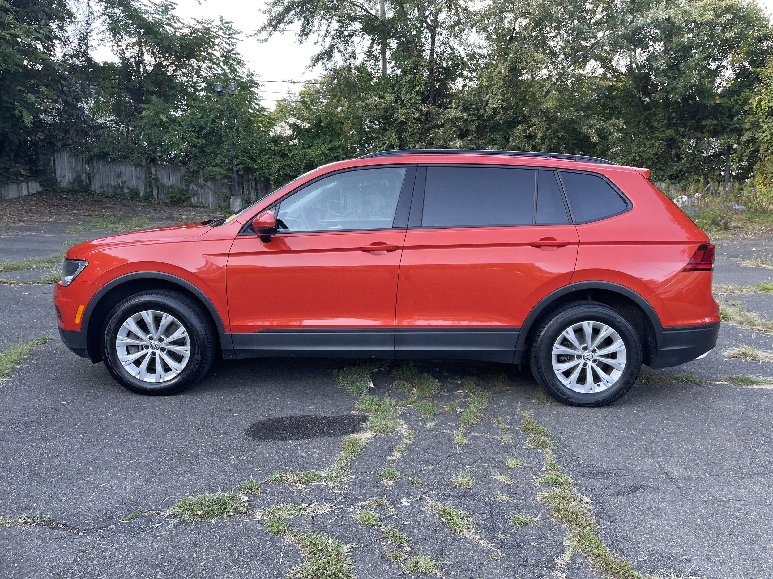 2018 Volkswagen Tiguan S photo 4