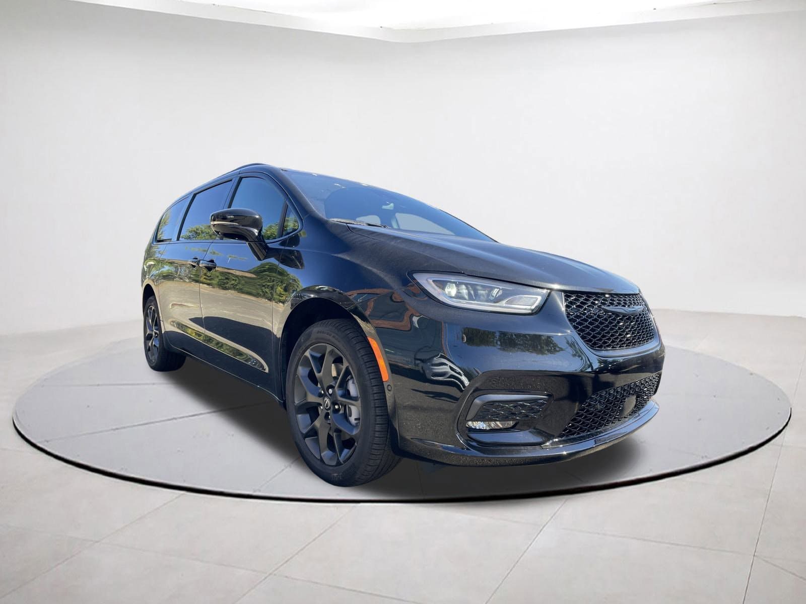 2026 Chrysler Pacifica Passenger Van 